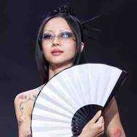 Hàng Lâm Trang Anh(Suboi)