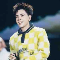 Q.hùng