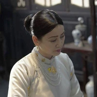 Lý Gia Minh - Bà cả