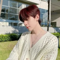 𝐋𝐞̂ 𝐐𝐮𝐚𝐧𝐠 𝐇𝐮̀𝐧𝐠