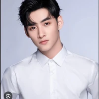 Huỳnh Hoàng Hùng - Hùng Huỳnh -