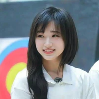 Tống Giai_Em gái song sinh của Á Hiên_Cô