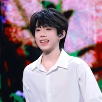 gTrần Dịch Hằng_em1