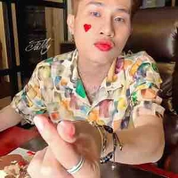 Nhỏ T/g nè