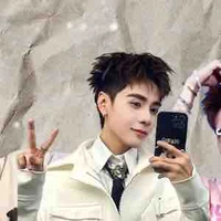 Lê Quang Hùng ( phone)