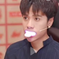 Tao nè