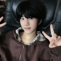 Thiee_vk iu Han Rui💚