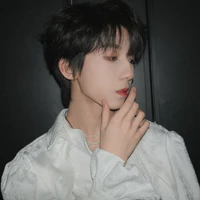 Dương Bác Văn-hắn