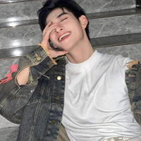 Hùng Huỳnh