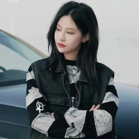 Viên Nhất Kỳ (Q)