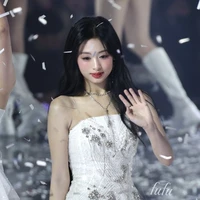 Ahyeon ( nàng )