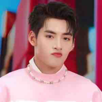 Hùng Huỳnh