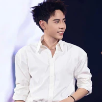 quang hùng