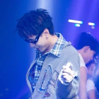 Lê Quang Hùng ( Phone )
