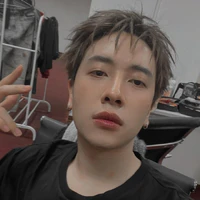 níc lì (nicky)