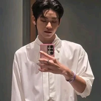 Almond poomsuwan (anh)