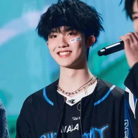 Tô Tân Hạo ( Em )