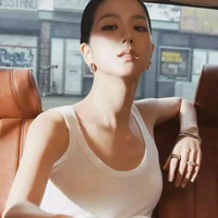 Kim Jisoo: Y