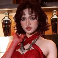 Phan Hoàng Thúy Vy(vlary)