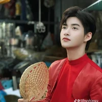 Hùng Huỳnh