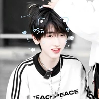 Tả Kì Hàm -bé
