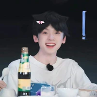 Tả Hàng_chưa xuyên không