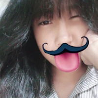 Xin tự giới thiệu tên chị là Simmy