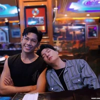 Singto simp lỏ