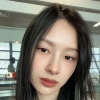 Pansa Vosbein (Milk) [chị họ cô]