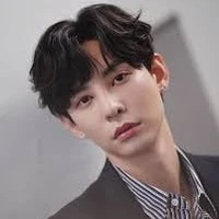 Supanut- Nut Supanut Lourhaphanich