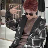 Hoàng Đức Duy( captain)