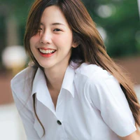 nữ sinh 2