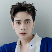 hùng ( phone)