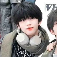 Trương Hàm Thụy ( Y )