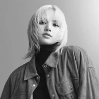 LALISA MANOBAN ( Cô )