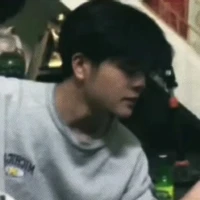 Cái gì cũng đu. Đu sà còn được