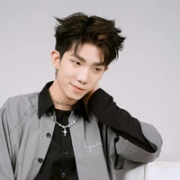 hoàng Lê bảo minh( Minh su)