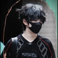 Vương Lỗ Kiệt_hắn