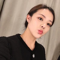 chị Alice