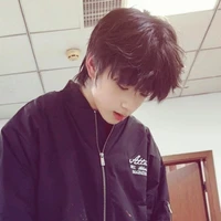 Vương Lỗ Kiệt_em