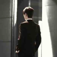 Anh Đức ( bố Hiếu )