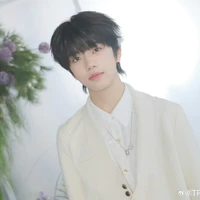 Trương Hàm Thuỵ