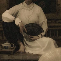 Bà cả Nhà họ Hoàng