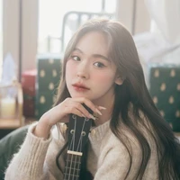 June Wanwimol[ June- nàng]