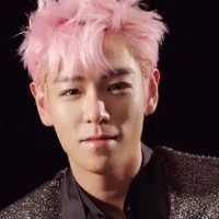 Choi Seung Hyun ( T.O.P)
