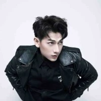 Phạm Lưu Tuấn Tài ( Issac)