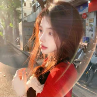 Hoàng Nhã Linh Di