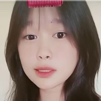 Lê Hoàng Anh Thư (Thư Nhỏ) BT N9