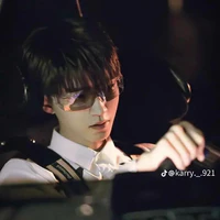 Vương tuấn khải  [hắn ]  KAITO