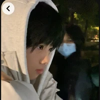 Trương Hàm Thụy ( em )